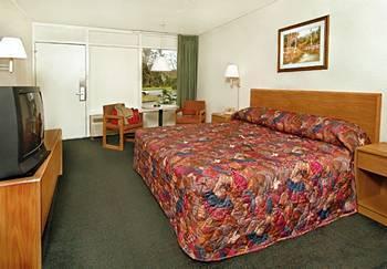 Motel 6 Columbia - University Of South Carolina Extérieur photo